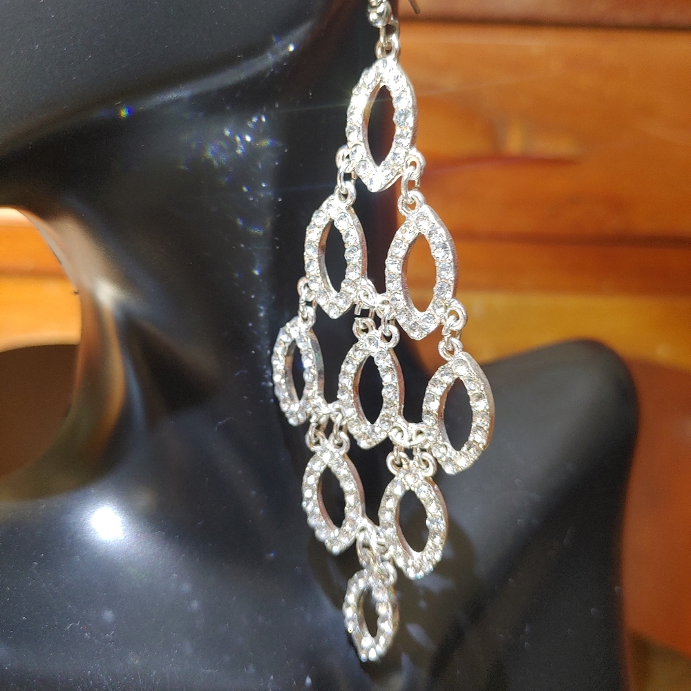 Earrings - Picture 2 of 4